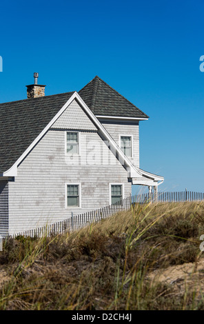 Rustico waterfront beach house, prugna Island, Massachusetts Foto Stock
