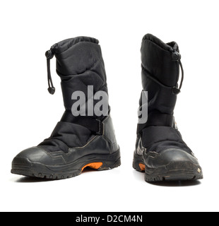 Coppia di black Snow Boots isolati su sfondo bianco Foto Stock