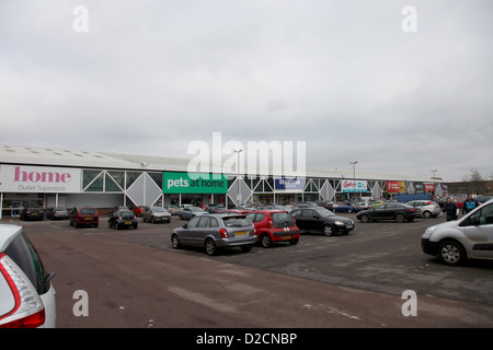 Banbury Oxon retail park da si accoccola factory Foto Stock