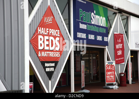 Banbury Oxon retail park da si accoccola factory Foto Stock