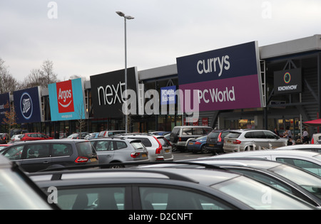 Banbury Oxon retail park da si accoccola factory Foto Stock