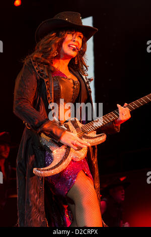 Marie Osmond in concerto all'Arena O2 all'inizio del tour del Regno Unito con il suo fratello, Donny, qui non illustrata. Foto Stock