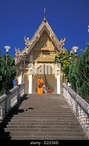 Thailandia. Chiang Rai Regione, Tha Ton. Monaco buddista, Wat Tha Ton. Foto Stock