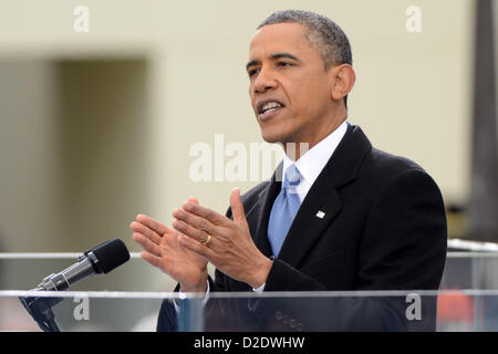 Gen 21, 2013 - Washington, Distretto di Columbia, Stati Uniti - Stati Uniti Il presidente Barack Obama offre il suo discorso inaugurale nella parte anteriore di U.S. Capitol. (Credito Immagine: © Jay Mallin/ZUMAPRESS.com) Foto Stock