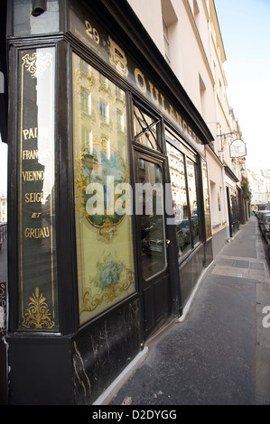 Hotel Du Petit Moulin Le Mare Parigi Francia Foto Stock