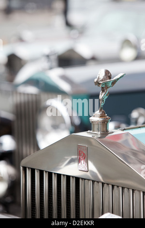 Rolls Royce auto al di fuori del Manchester Midland Hotel Natali della società Foto Stock