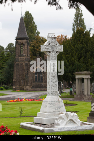 Cimitero meridionale la tomba di pietra del John Alcock Sir John William Alcock Foto Stock