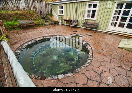 Piscina calda in Islanda il più antico hotel, il Tindastoll, in Sauðárkrókur Affitto, il nord dell'Islanda Foto Stock