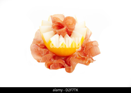 Prosciutto di Parma e melone isolati su sfondo bianco Foto Stock