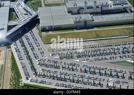 Vista su i lavori di ampliamento della fabbrica BMW di Lipsia per la produzione di automobili elettriche, 23 maggio 2012. Foto Stock