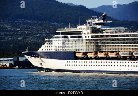Celebrity Millennium lasciando Vancouver. Foto Stock