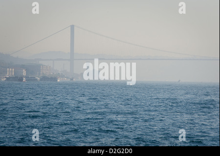 Turchia, Istanbul: primo ponte sul Bosforo in Ortakoy. Foto Stock