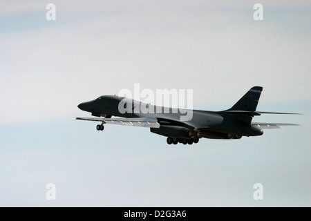 Rockwell B-1 Lancer di decollare da RAF Tattoo Fairford air show Foto Stock