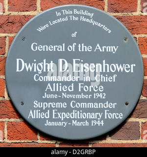 Registrazione della placca Dwight Eisenhower quartier generale militare durante parte della seconda guerra mondiale Grosvenor Square Londra Inghilterra REGNO UNITO Foto Stock