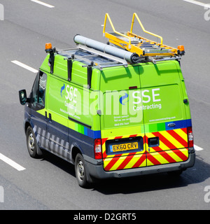 Scottish and Southern Energy plc parti van sulla autostrada M25, Essex England Regno Unito Foto Stock