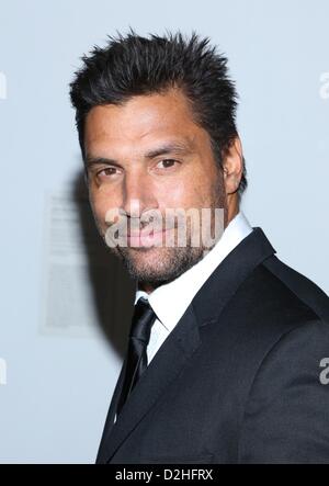 Manu Bennett presso gli arrivi per SPARTACUS: guerra dei dannati Season premiere, MoMA Museum of Modern Art di New York NY Gennaio 24, 2013. Foto di: Andres Otero/Everett Collection Foto Stock