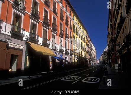 Appartamenti, calle de Toledo, vicino a Plaza Mayor, la città di Madrid, Madrid, provincia di Madrid, Spagna, Europa Foto Stock