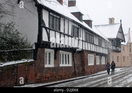 Vecchia scuola Bablake e Bond l'ospedale in caso di neve, Coventry, Regno Unito Foto Stock