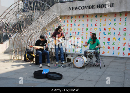 Artisti di strada di Notting Hill Gate London REGNO UNITO Foto Stock