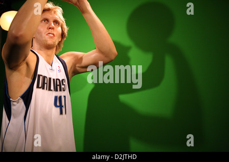 Berlino, Germania, Dirk Nowitzki in Madame Tussauds Foto Stock