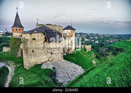 Vecchia Torre in Kamianets-Podilskyi, Ucraina, in estate Foto Stock