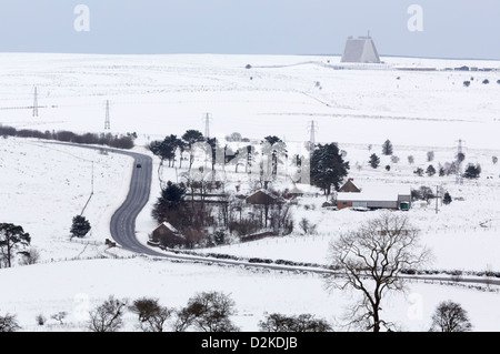 Royal Air Force Fylingales sulla North York Moors, durante l'inverno. Foto Stock