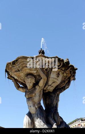 Roma. L'Italia. Il XVII secolo Fontana dei Tritoni o Triton fontana progettata da Francesco Bizzaccheri e nel Foro Boario Foto Stock