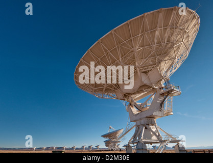 Antenne di Karl G. Jansky Very Large Array radio Telescope (VLA), un osservatorio di radioastronomia vicino a Datil, New Mexico, USA Foto Stock
