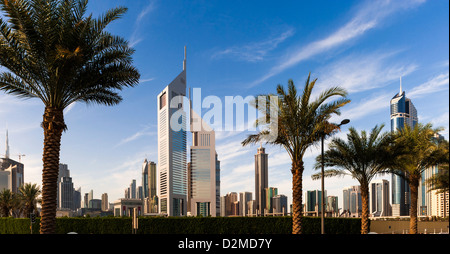 Skyline di Dubai - grattacieli di Emirates Towers, Dubai, UAE Foto Stock