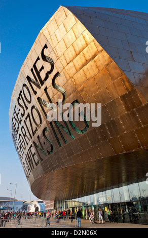 Wales Millennium Centre Cardiff Bay, Cardiff, South Glamorgan, Wales, Regno Unito, Europa Foto Stock