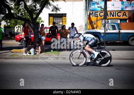 Mark Cavendish finisce il suo crono di tappa al Tour de San Luis, Argetnina, 2012 Foto Stock