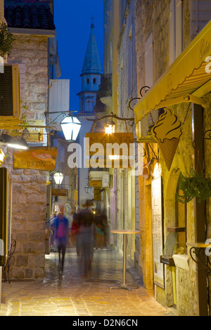 Città vecchia di notte, Budva, Montenegro, Europa Foto Stock