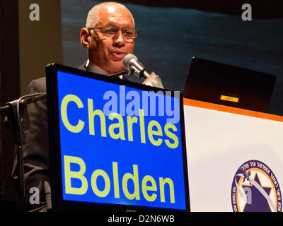 Pensionati Marine Corps Il Mag. Gen. Charles Frank Bolden, Jr., amministratore della NASA, risolve la ottava annuale Ilan Ramon spazio Internazionale Conferenza. Hertzeliya, Israele. 29-Gen-2013. Ottava annuale Ilan Ramon Spaziale Internazionale convoca una Conferenza per commemorare un decennio di Columbia missione STS-107 con alti rappresentanti di 14 agenzie spaziali tra cui amministratore della NASA e astronauti provenienti dagli Stati Uniti, Giappone, Russia e Kazakistan. Foto Stock