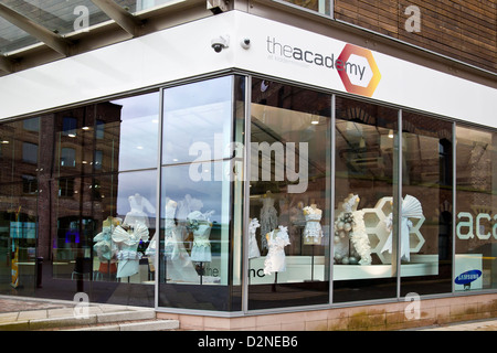 L'Accademia a Kidderminster Birmingham Metropolitan College Moda Display Foto Stock