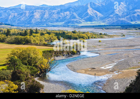 Il fiume Waiau, Hurunui District, Nuova Zelanda, un esempio di un fiume intrecciato. Le linee di alimentazione rimosso dalla scena. Foto Stock