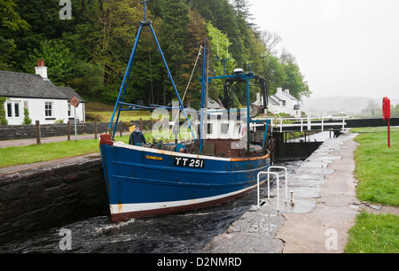 La Scozia, nella contea di Argyll and Bute, Crinan Canal aperto 1801 ha 15 si blocca Foto Stock