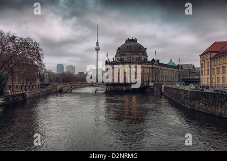 Il Barocco Bode Museum sul fiume Sprea,l'Isola dei Musei ,Berlino, Germania Foto Stock