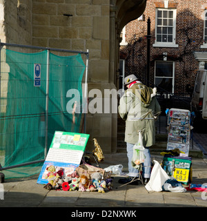 Impostazione di Busker fino a Malton North Yorkshire Regno Unito Foto Stock