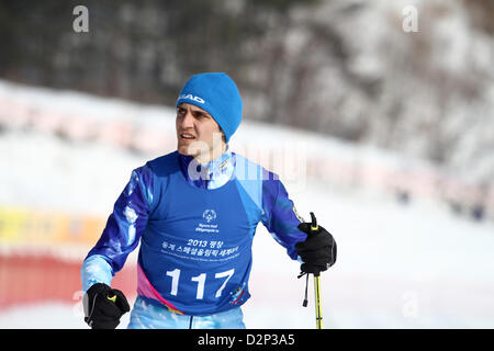 Pyeongchang, Corea del Sud. Il 30 gennaio 2013. I giovani atleti del Cross Country eseguire durante il 1° giorno al mondo Winter Special Olympics in Puengchang in Corea nel gennaio 30,2013. Credito: Yiannis Kourtoglou / Alamy Live News Foto Stock