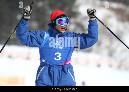 Pyeongchang, Corea del Sud. Il 30 gennaio 2013. I giovani atleti del Cross Country eseguire durante il 1° giorno al mondo Winter Special Olympics in Puengchang in Corea nel gennaio 30,2013. Credito: Yiannis Kourtoglou / Alamy Live News Foto Stock