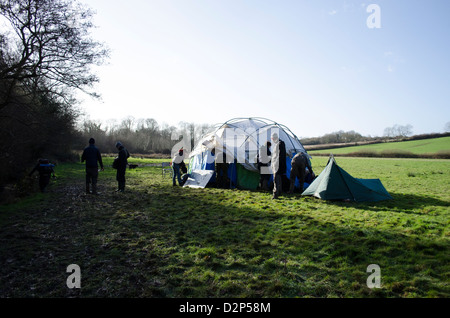 Combe Haven difensori camp protesta contro l'Hastings a Bexhill Link Road, East Sussex, Regno Unito Foto Stock