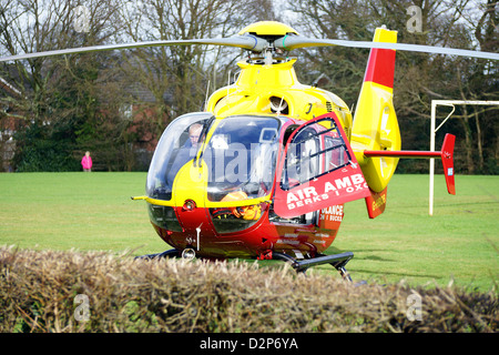 Berkshire / Oxfordshire / Buckinghamshire Air Ambulance a Liss, Hampshire Foto Stock