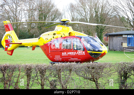 Berkshire / Oxfordshire / Buckinghamshire Air Ambulance a Liss, Hampshire Foto Stock