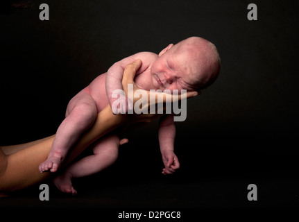 Freiburg, Germania, Ritratto di un neonato Foto Stock