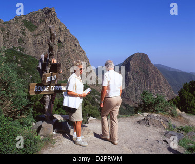 Roque de Ojila lookout, Parco Nazionale di Garajonay, La Gomera, Provincia di Santa Cruz, Isole Canarie, Spagna Foto Stock