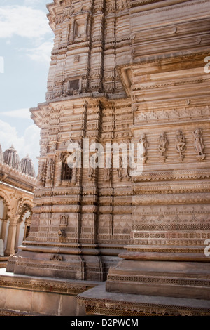 Dettagli architettonici di un tempio, Swaminarayan Akshardham tempio, Ahmedabad, Gujarat, India Foto Stock