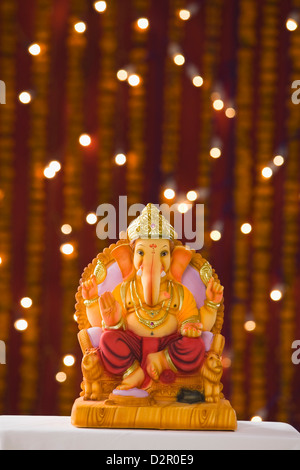 Close-up di un idolo del Signore Ganesha Foto Stock