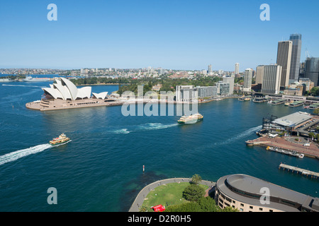 Il Circular Quay e l'Opera House di Sydney, Nuovo Galles del Sud, Australia Pacific Foto Stock