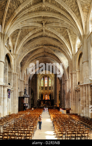 Interno della cattedrale di Saint Andre (St. Andrews Cattedrale), Bordeaux, Gironde, Aquitaine, Francia Foto Stock