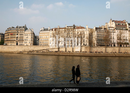 Ile Saint Louis e il Fiume Senna, Parigi, Francia, Europa Foto Stock